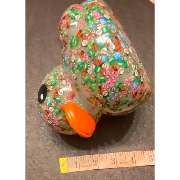 Colorful Resin Duck Figurine Kawaii Bug & Animal Embed Off-Road Jeep Dash Decor - Picture 6 of 7